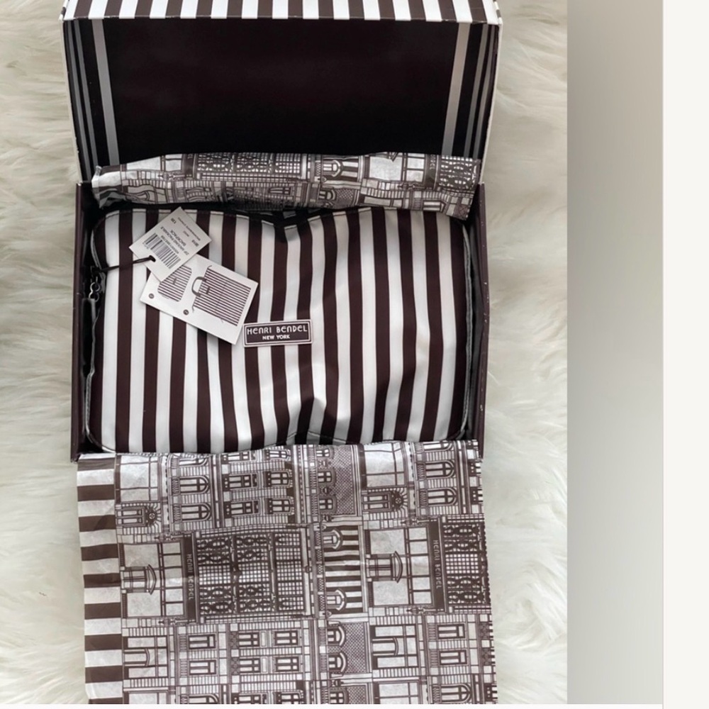 NWT Henri Bendel Brown Zip Around Packable Backpack